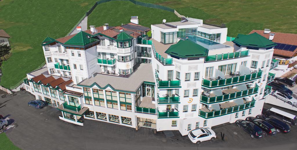 Hotel Jennys Schloessl Serfaus Buitenkant foto