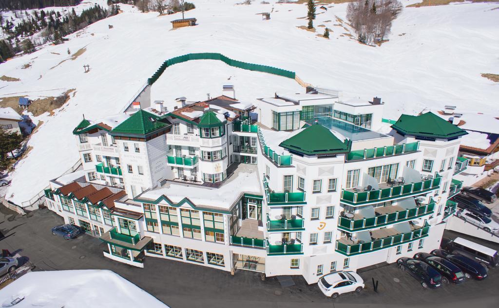 Hotel Jennys Schloessl Serfaus Buitenkant foto