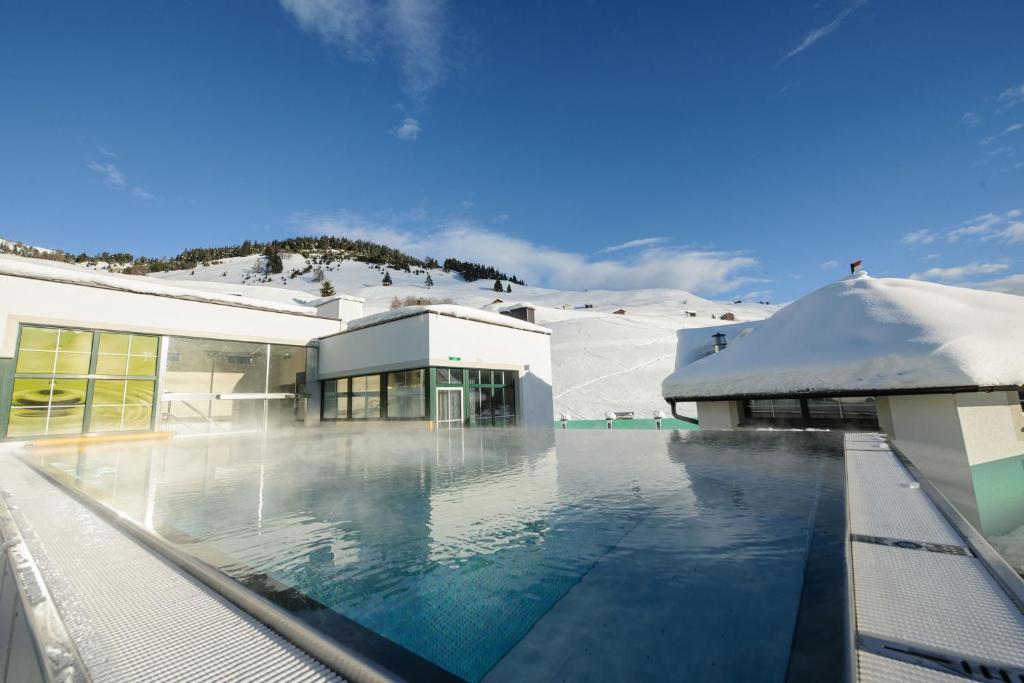 Hotel Jennys Schloessl Serfaus Buitenkant foto